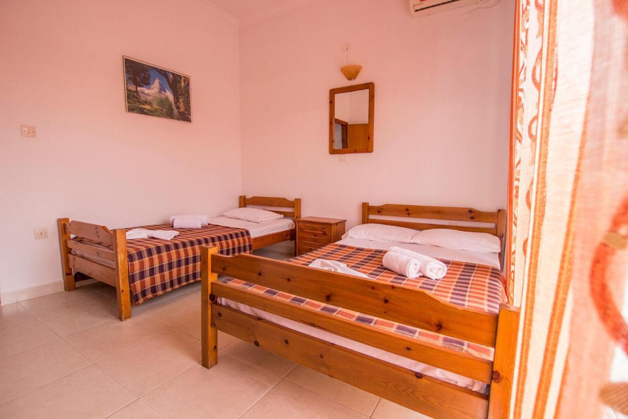 George Laz Rooms Vrasná Exterior foto